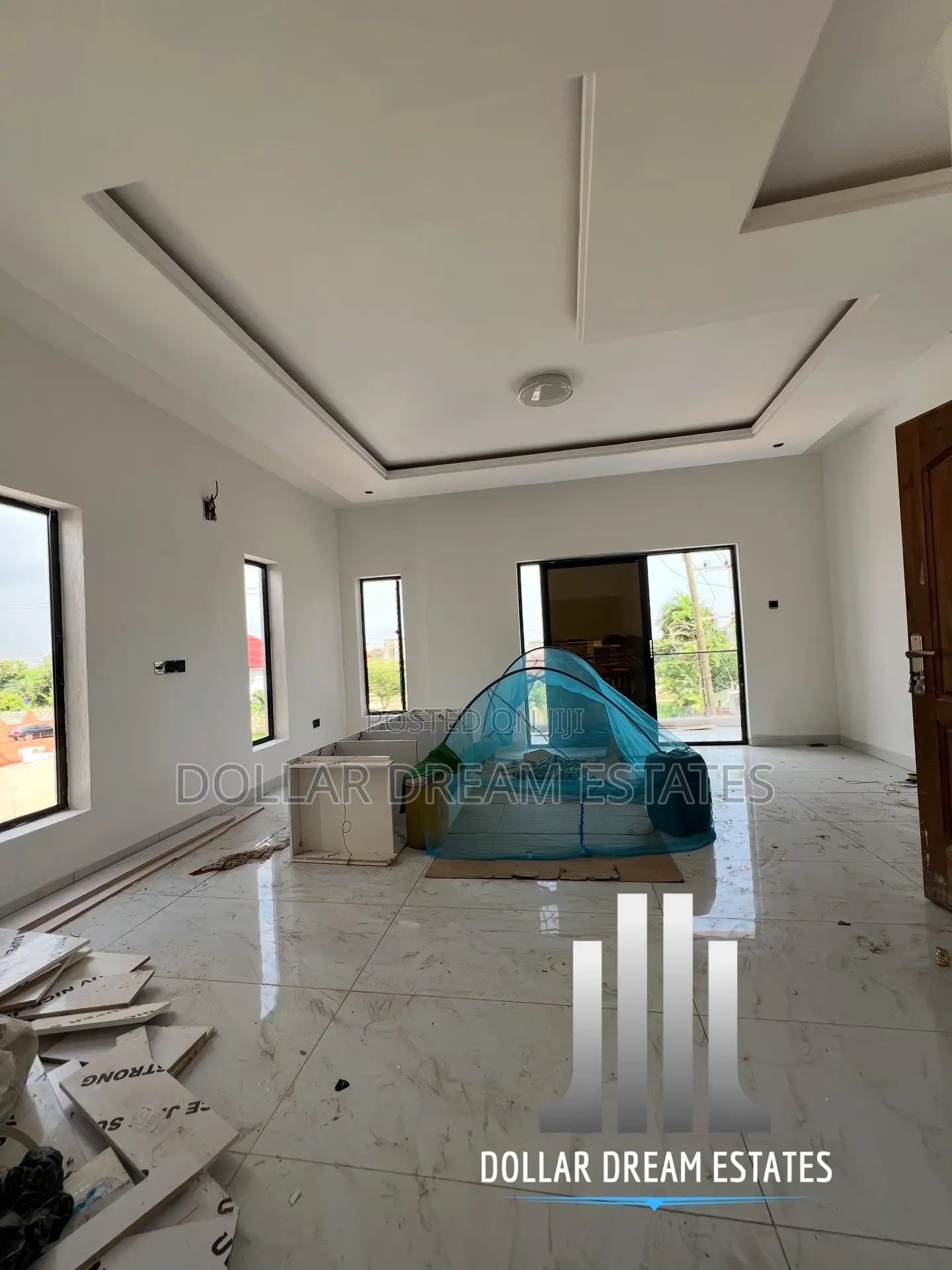 5bdrm House in Adenta for sale