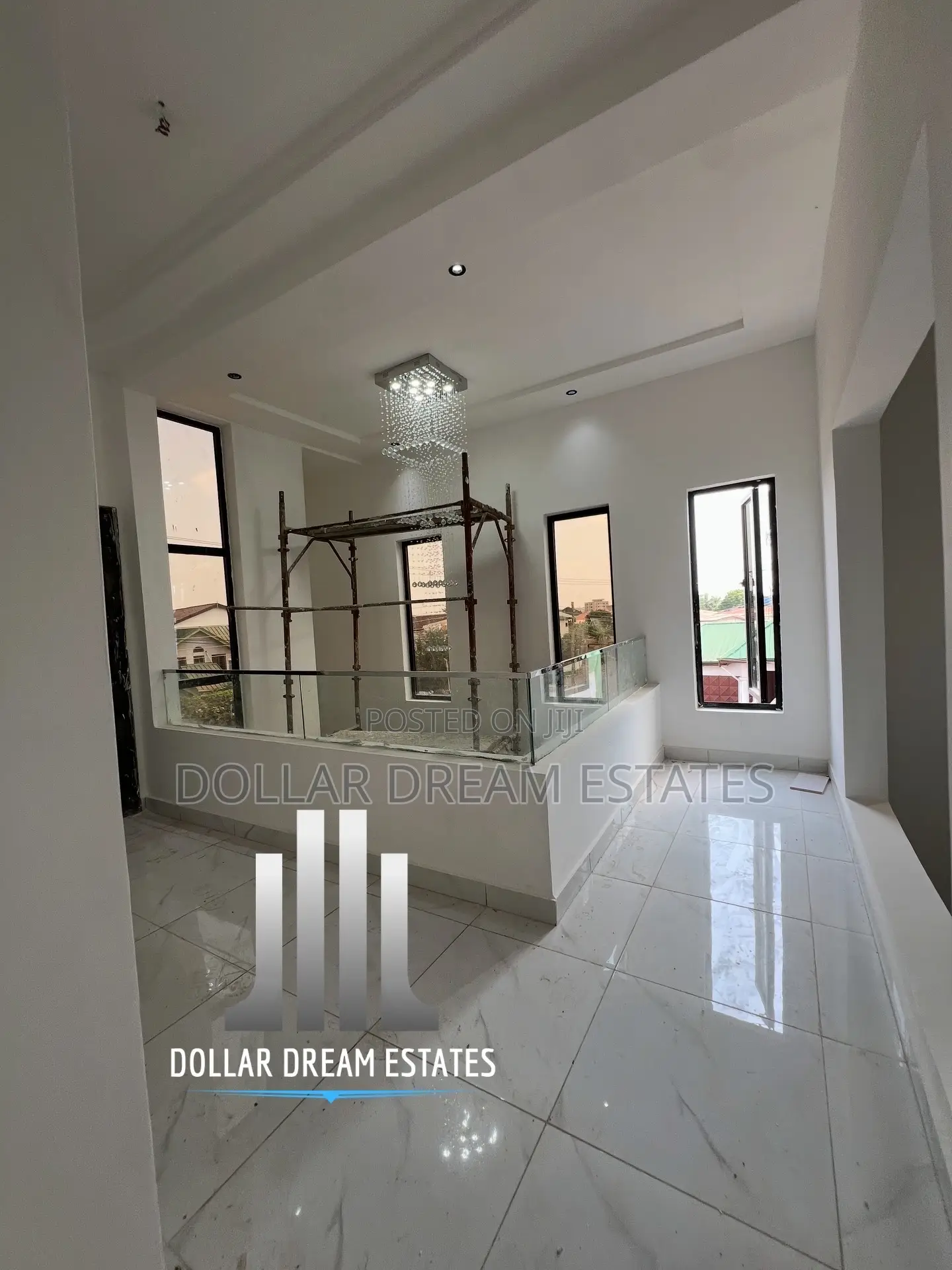 5bdrm House in Adenta for sale