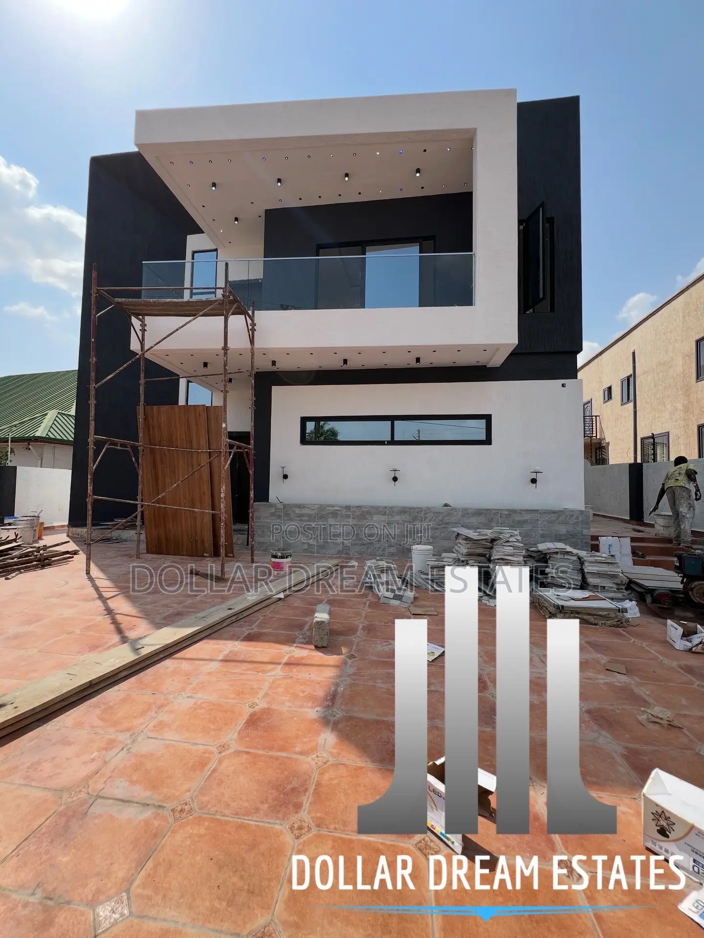 5bdrm House in Adenta for sale