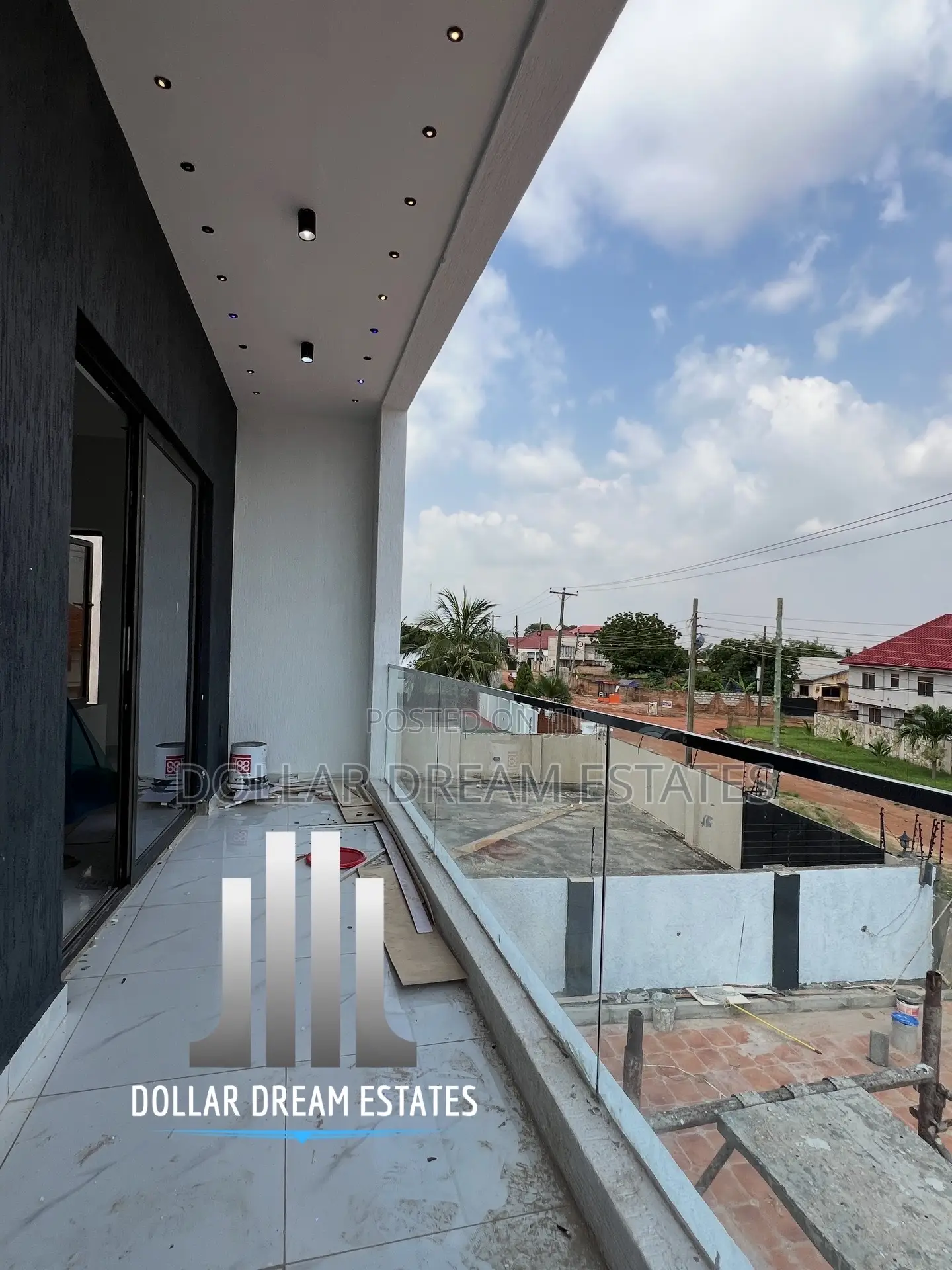 5bdrm House in Adenta for sale