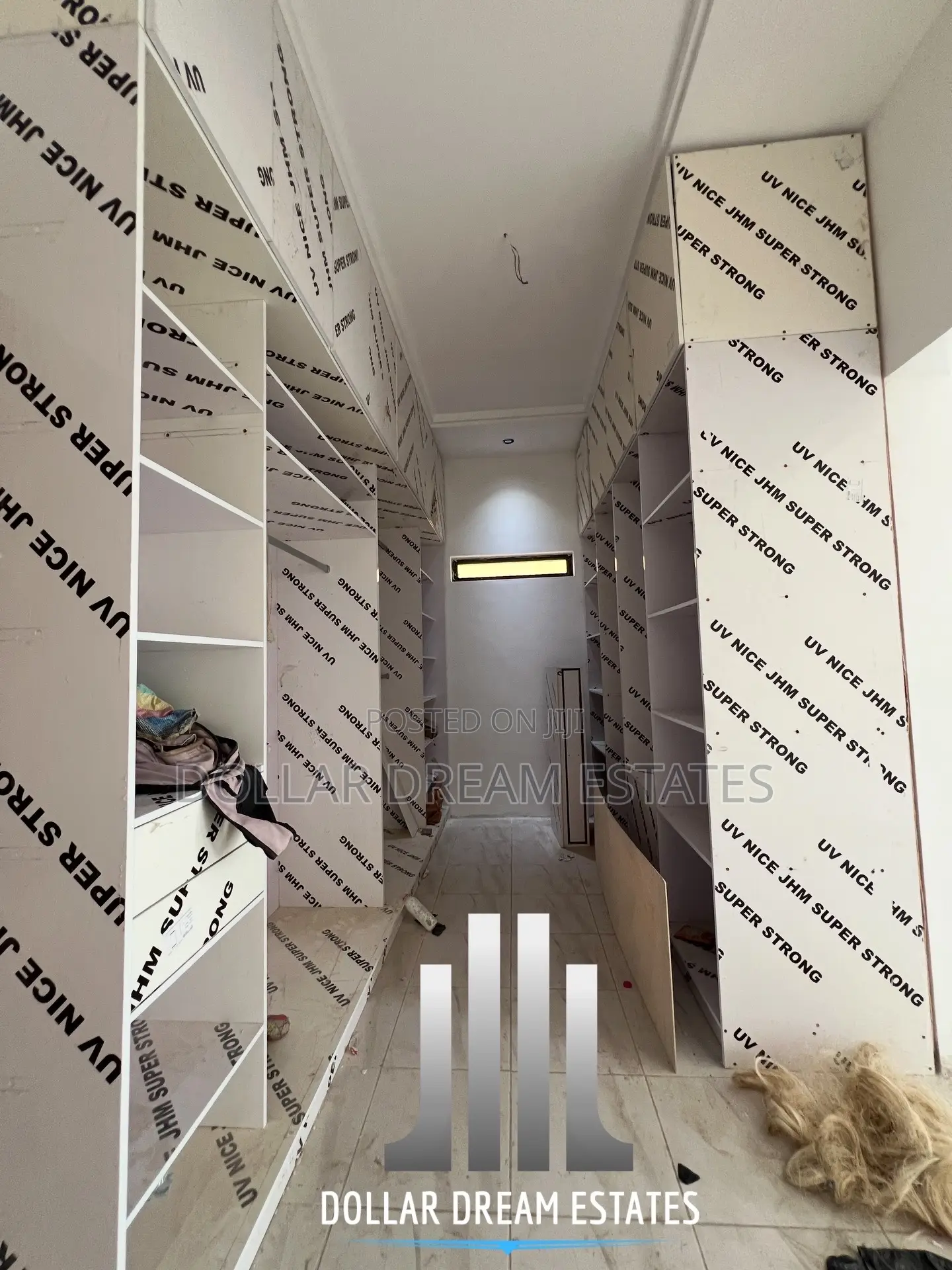 5bdrm House in Adenta for sale