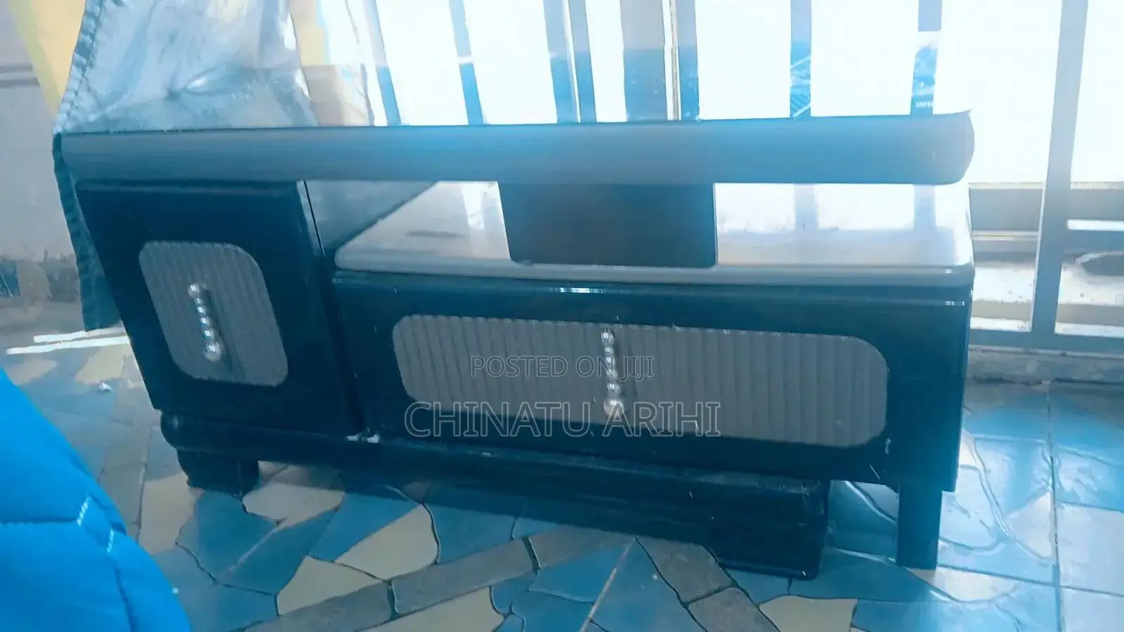 Supreme Stretchable Tv Stand