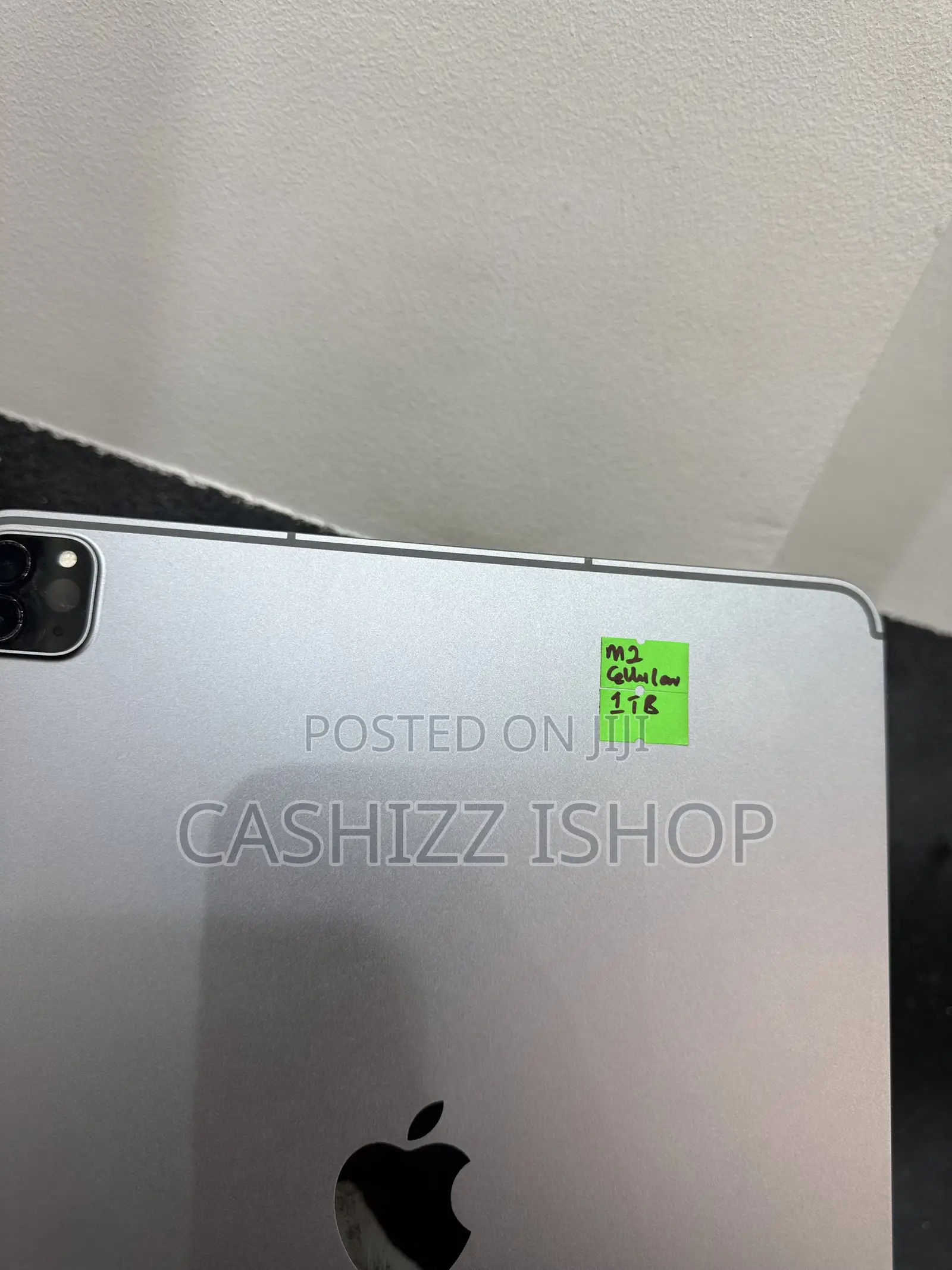Apple iPad Pro 12.9 (2022) 1 TB Gray