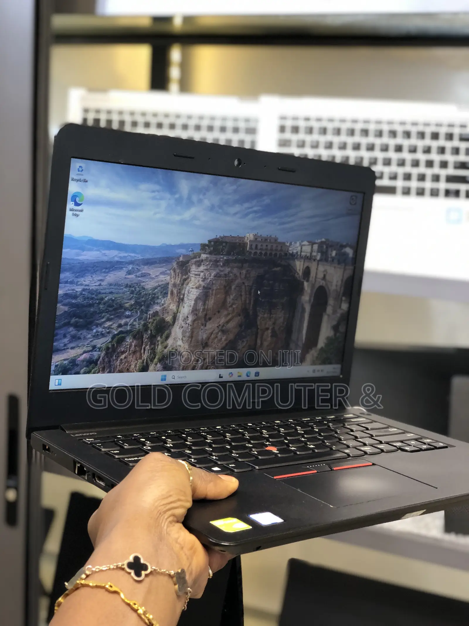 Laptop Lenovo ThinkPad E470 8GB Intel Core I3 SSD 256GB