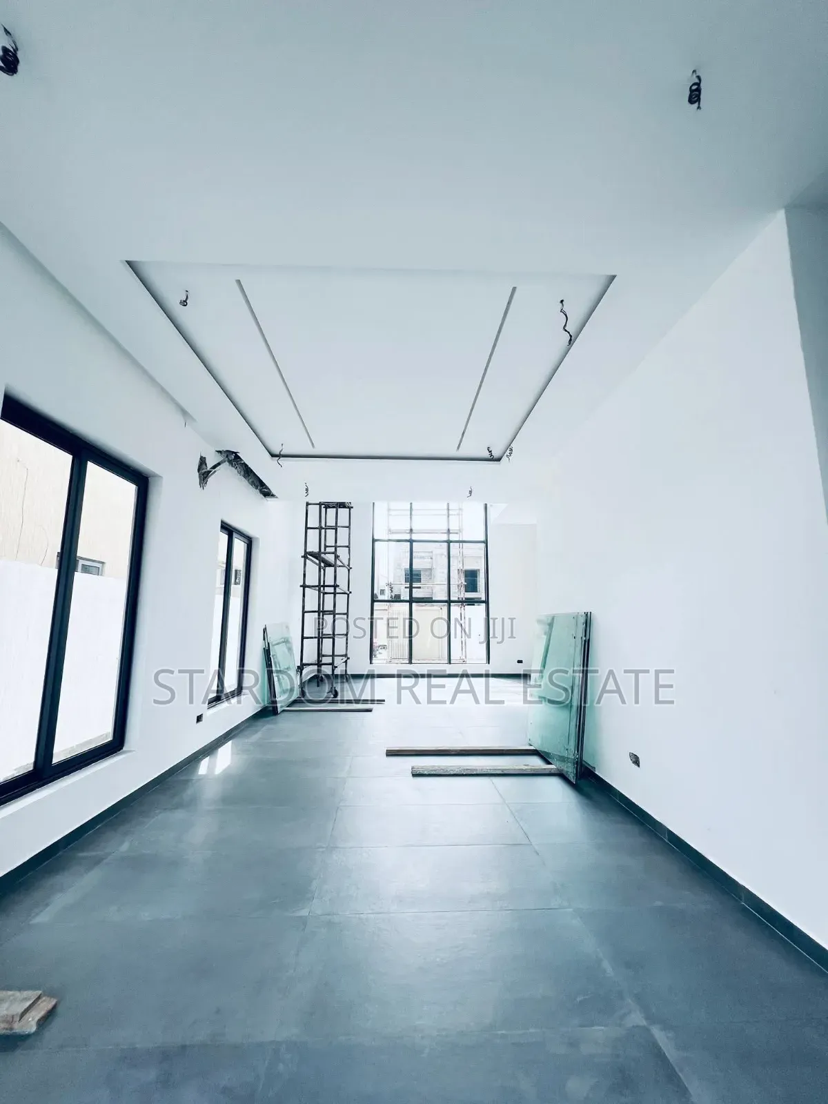 4bdrm Duplex in Adjiringanor, East Legon for sale