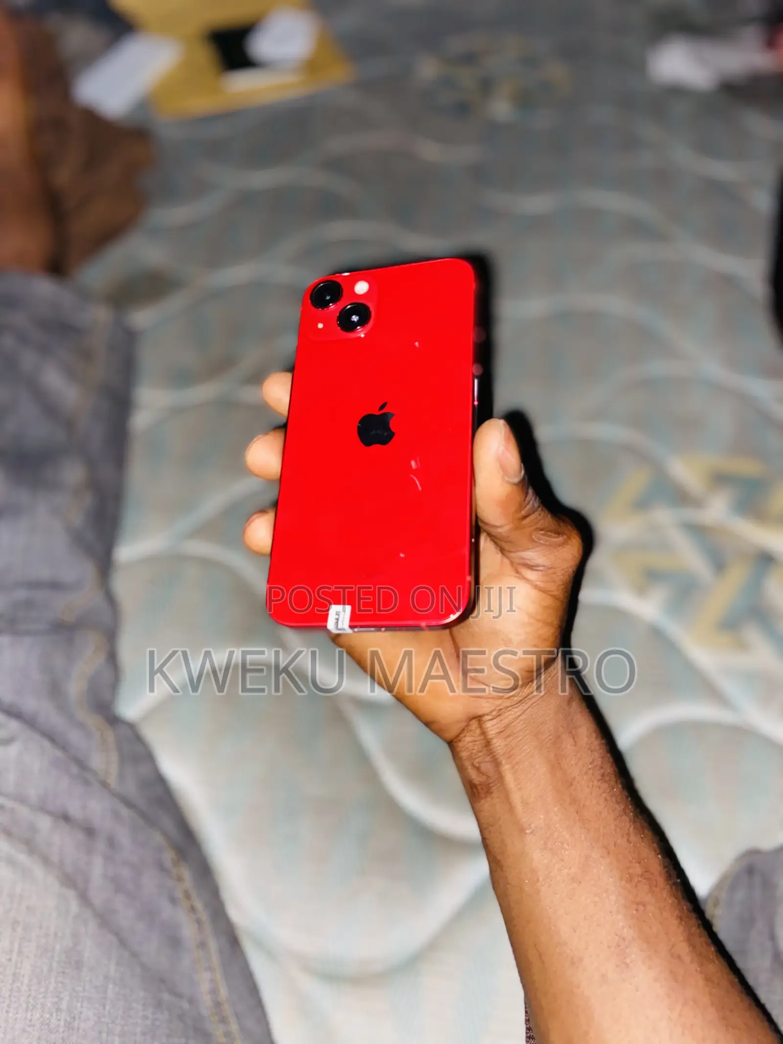 Apple iPhone 13 128 GB Red