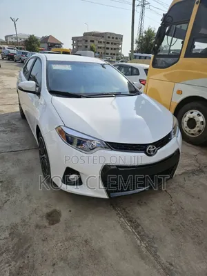 Toyota Corolla 2016 White