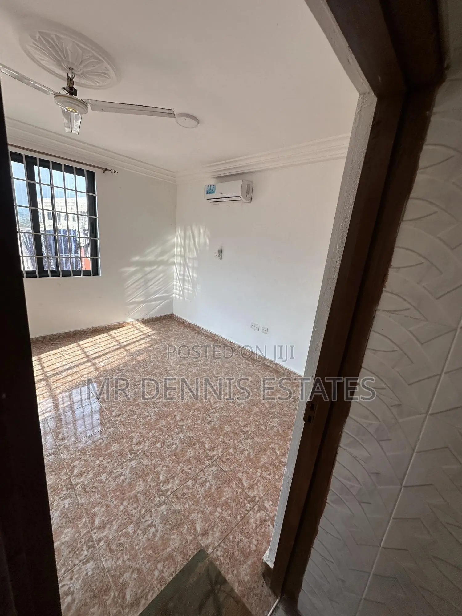 2bdrm Apartment in Westhills Mall for rent