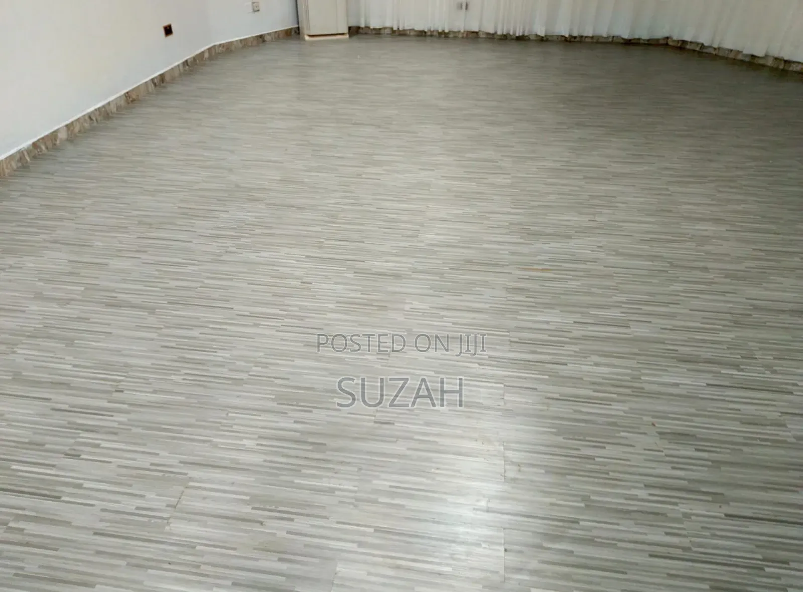 Strip Designed Polyvinyl Tiles
