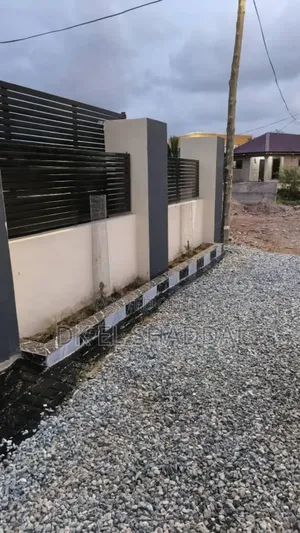 3bdrm House in Pokuase for sale