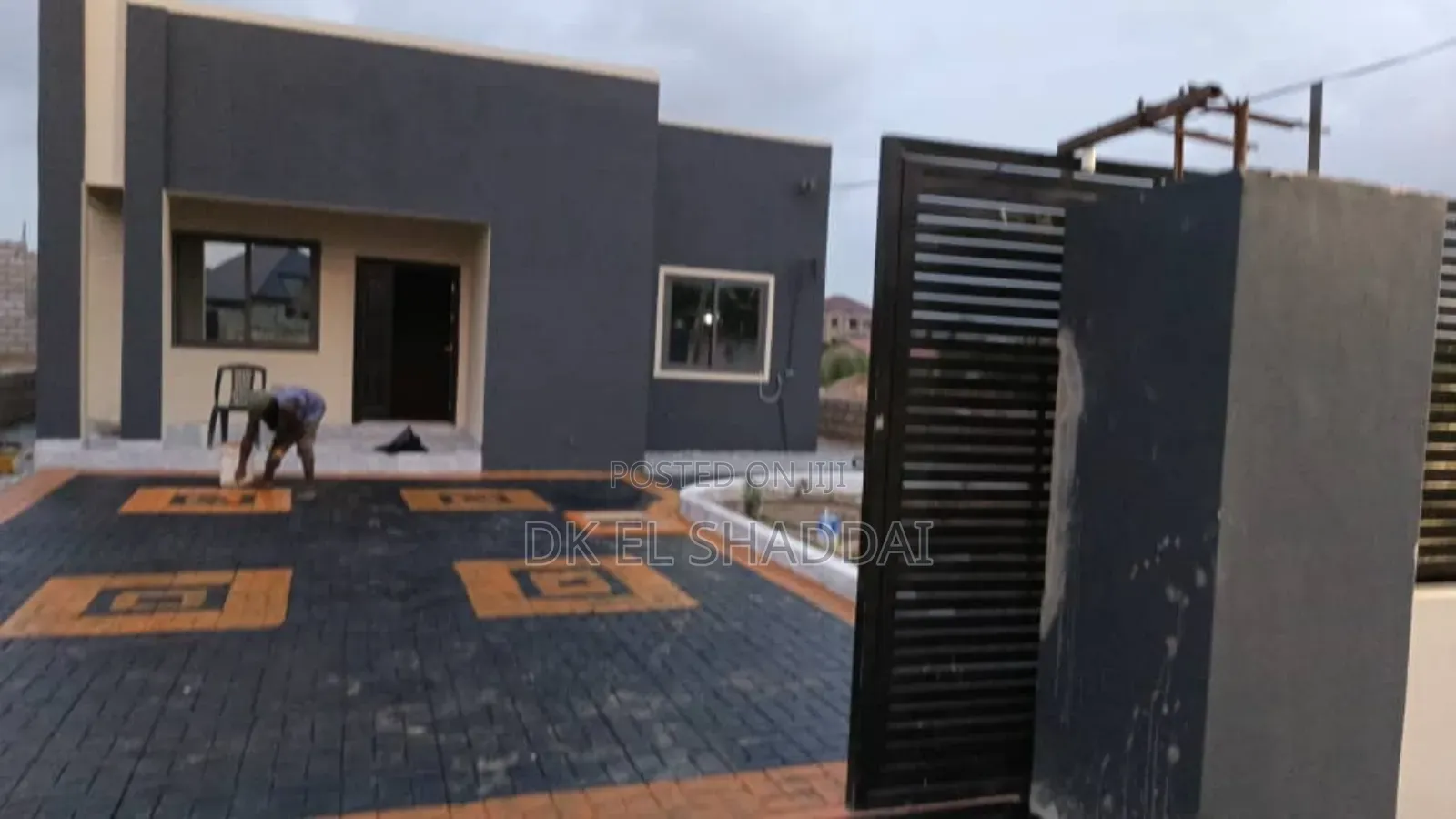 3bdrm House in Pokuase for sale