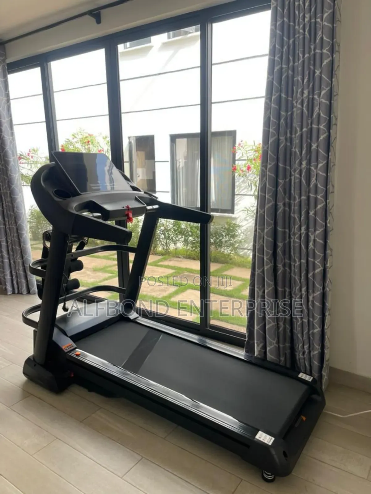 Ciapo Q6 150kg Robust Treadmill With Massager. 150kg