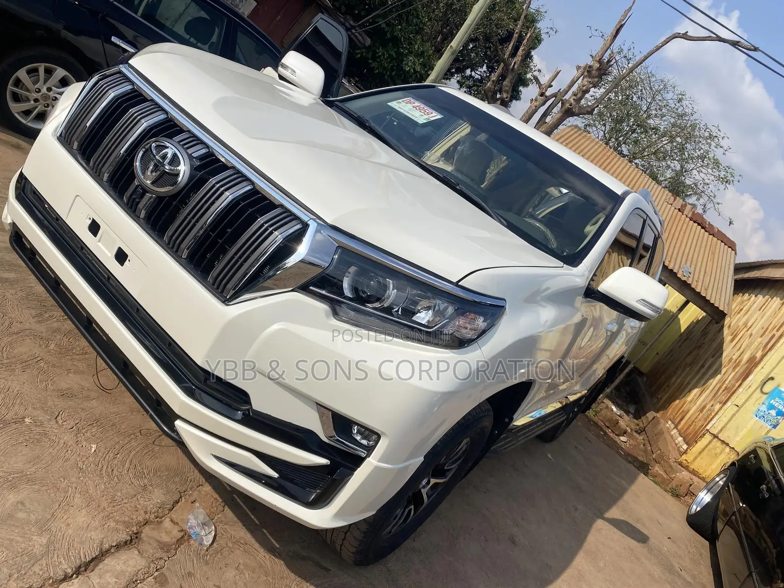 Toyota Land Cruiser Prado 2015 White