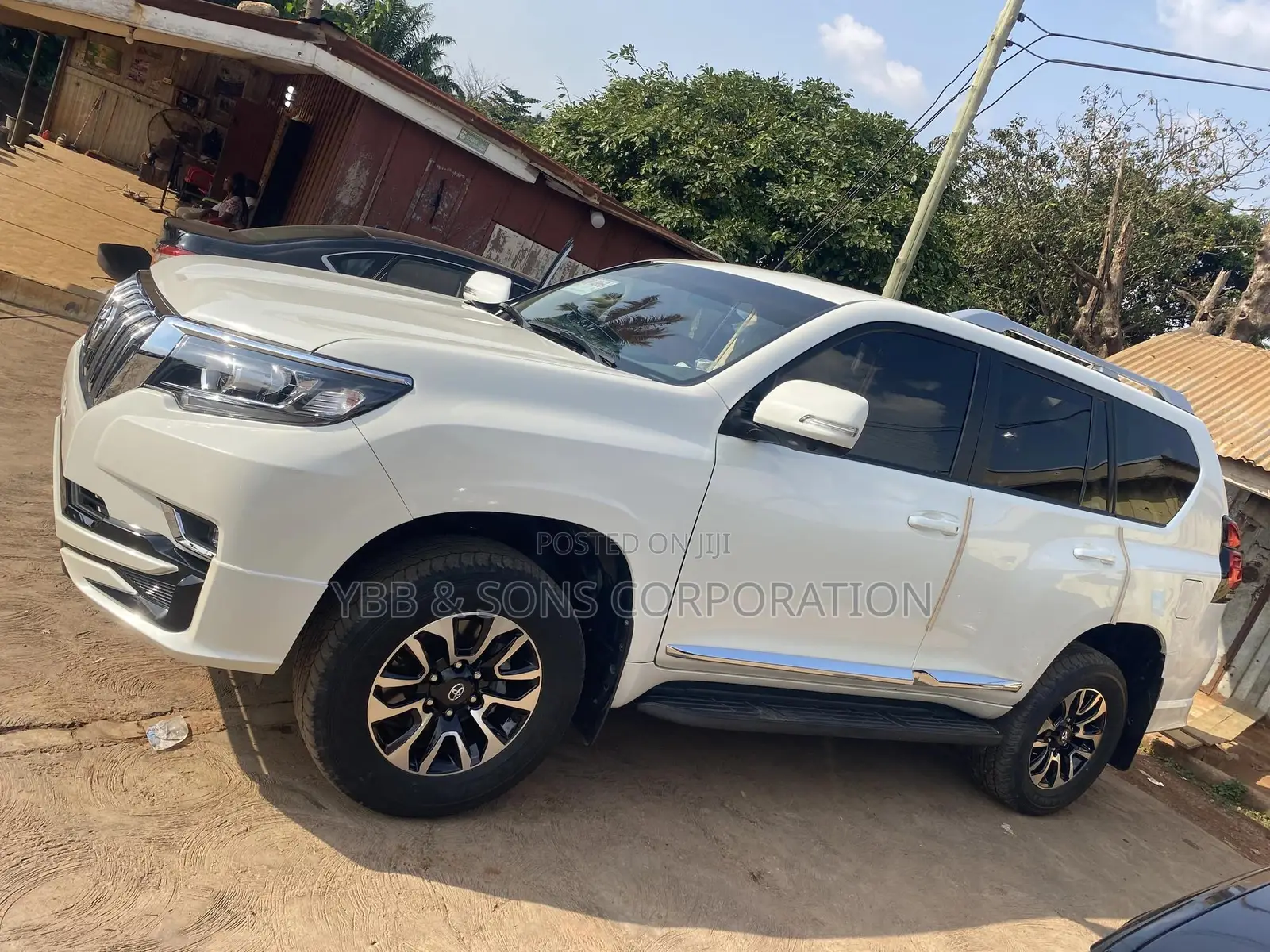 Toyota Land Cruiser Prado 2015 White