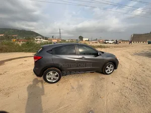 Honda HR-V 4dr SUV (1.5L 4cyl CVT) 2016 Gray