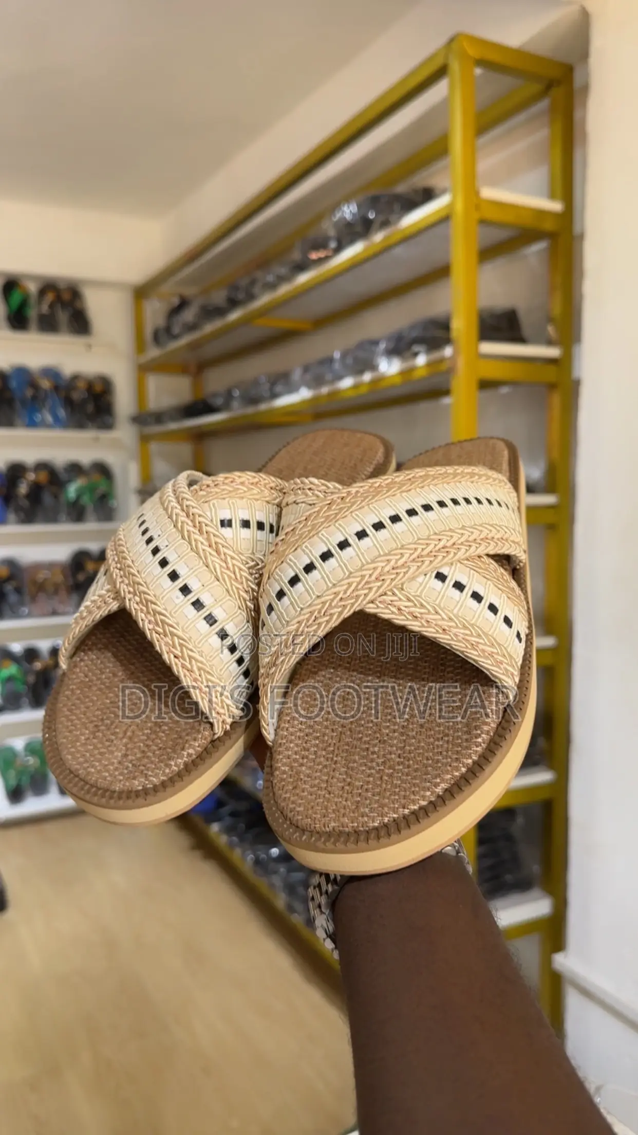 Light Brown and Cream Threaded High-End Slipper