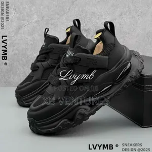 Non-Slip Thick
Wear-Resistant Fashion Sneakers