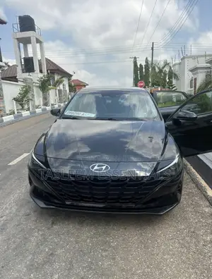 Hyundai Elantra SE 2021 Black