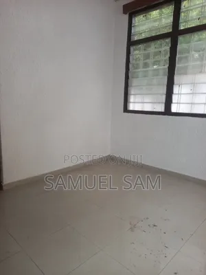 7bdrm House in Tema Community 12 for rent