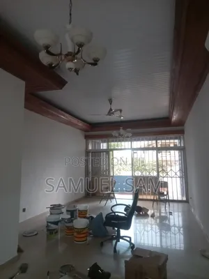 7bdrm House in Tema Community 12 for rent
