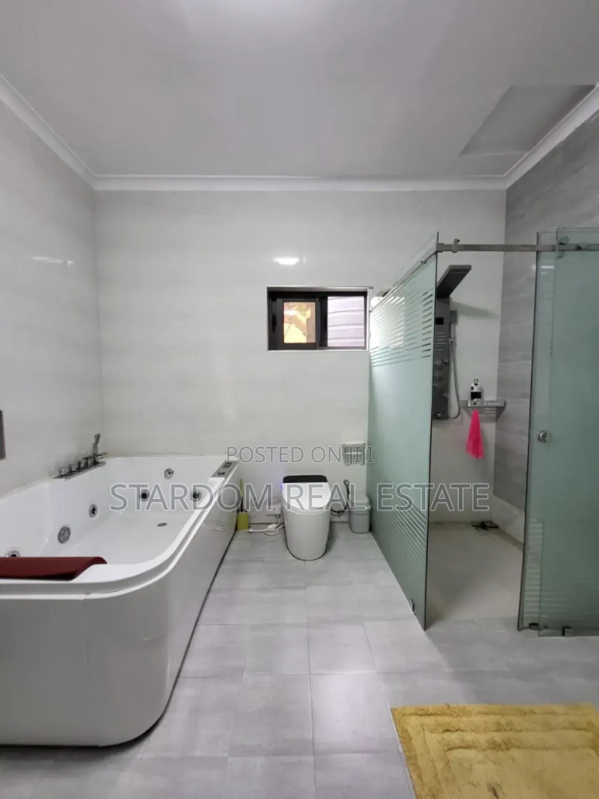 4bdrm Bungalow in Obeyeyie, Amasaman for rent