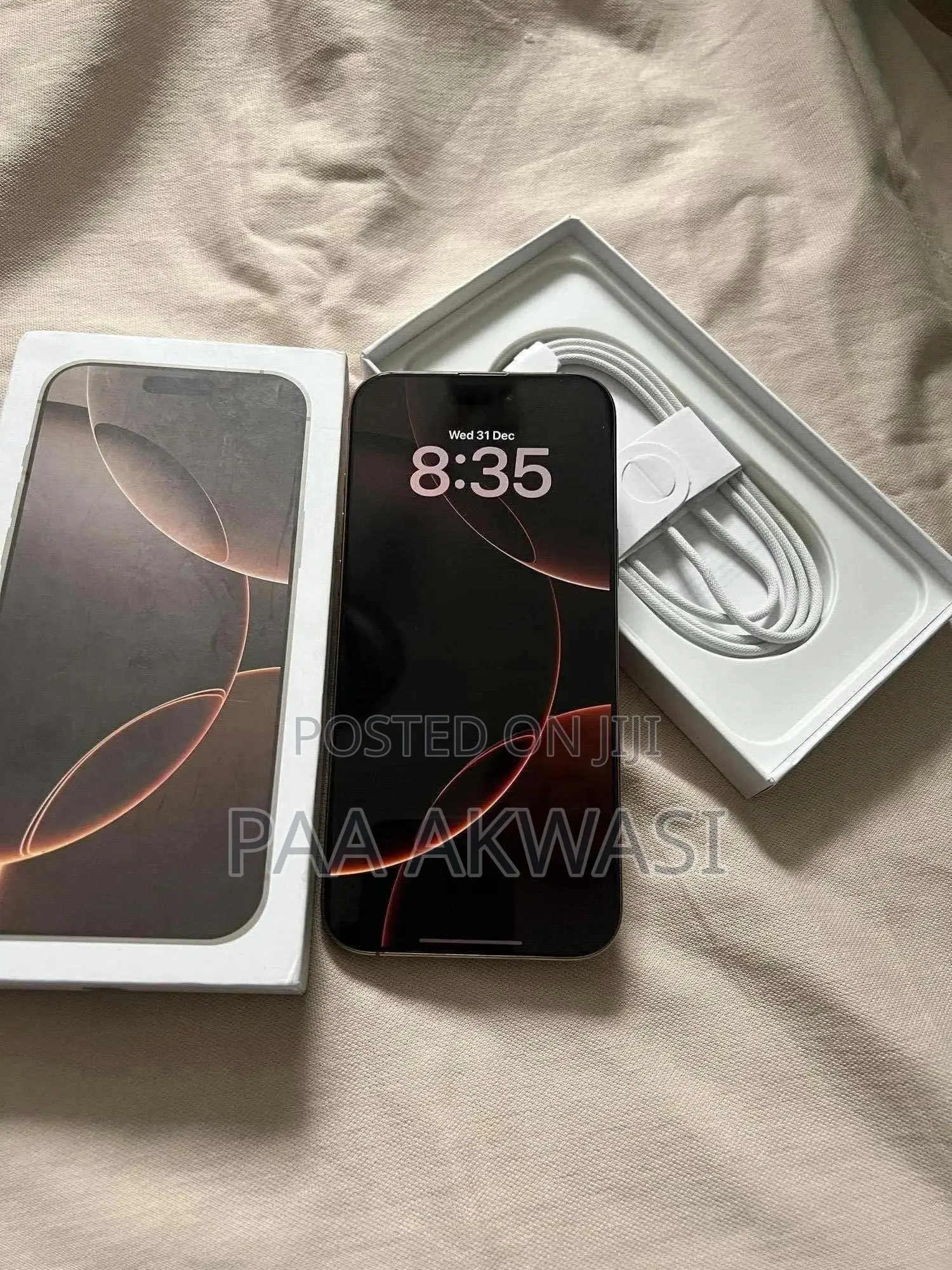 New Apple iPhone 16 Pro Max 256 GB Gold