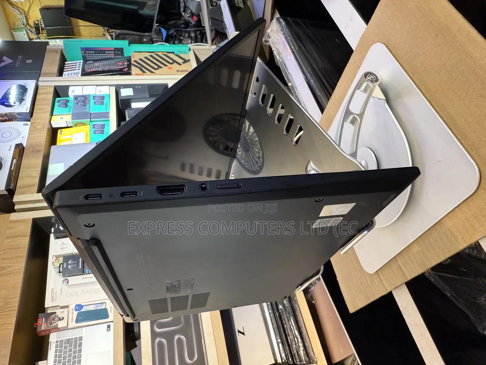 Lenovo ThinkPad T14s G4 16GB Intel Core Ultra 5 SSHD (Hybrid) 512GB