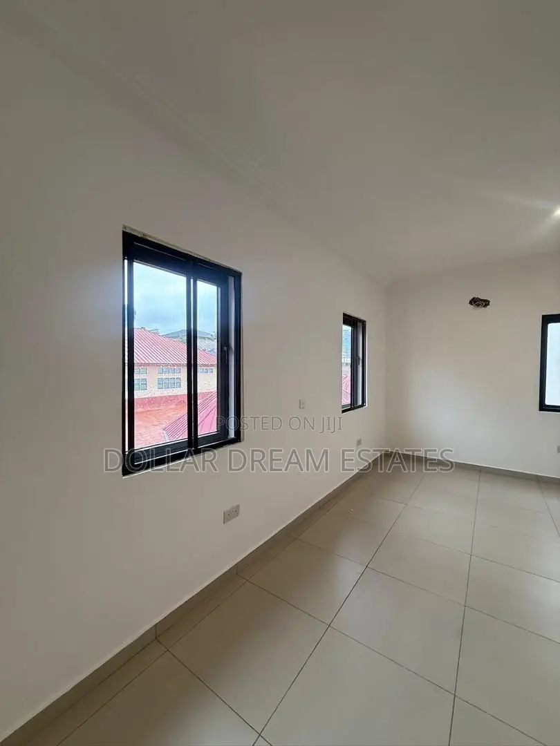 3bdrm House in Oyarifa for sale