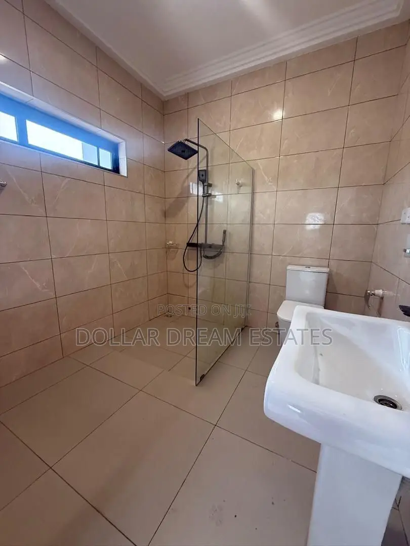 3bdrm House in Oyarifa for sale