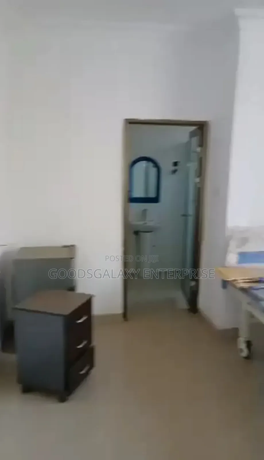 16 Bedroom Private Hospital / Can Be Converted Into School for Sale