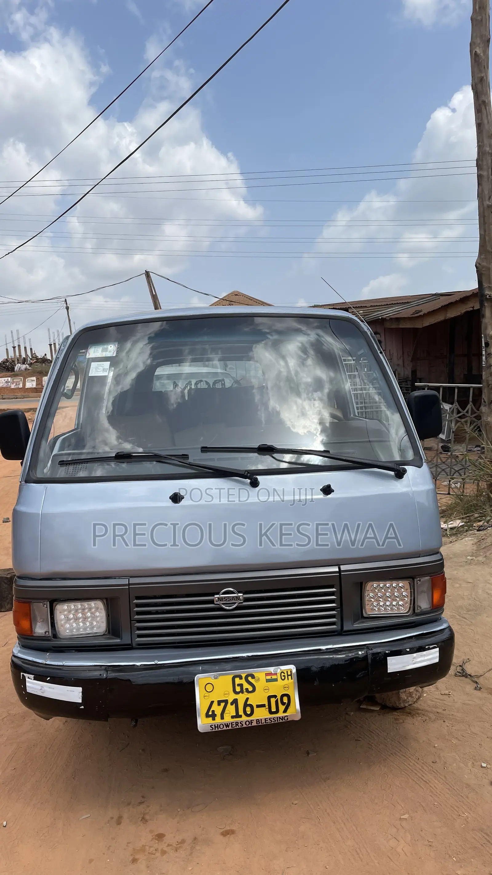 Nissan Caravan (Urvan) 2009 Silver