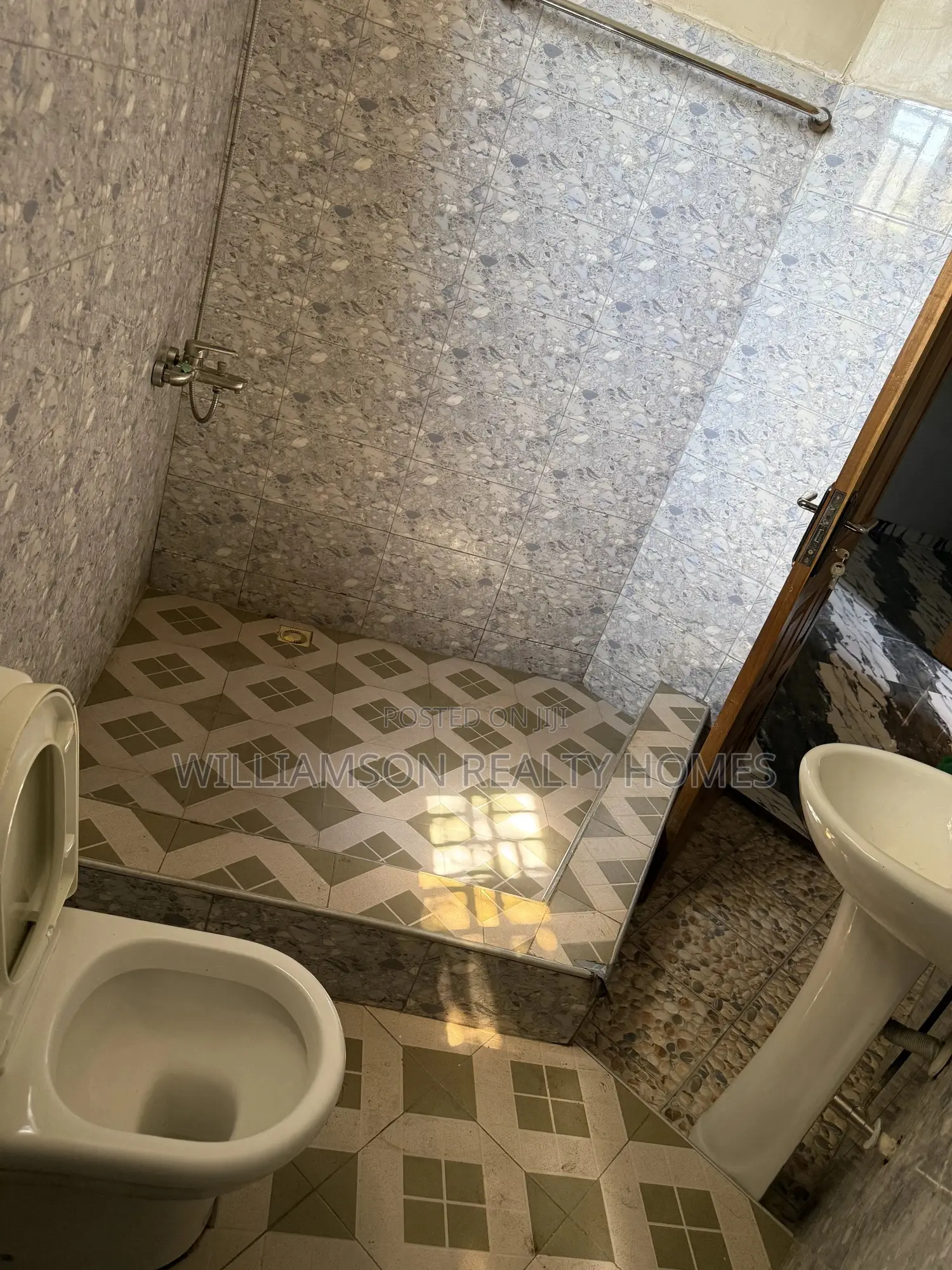 1bdrm Apartment in Hfc Estate Area, Spintex for rent