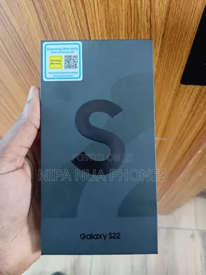 New Samsung Galaxy S22 5G 128 GB Black