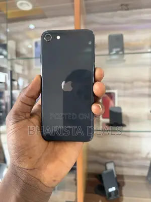 Apple iPhone SE (2020) 64 GB Black