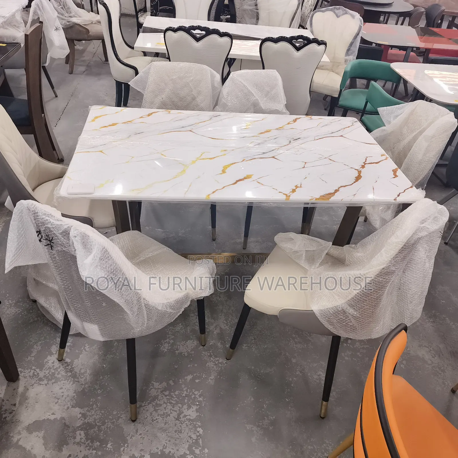 Lucien Gold 6 Seater Dining Table (
Cz-T113-F15(1+6).
