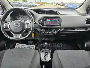 Toyota Yaris 2014 White