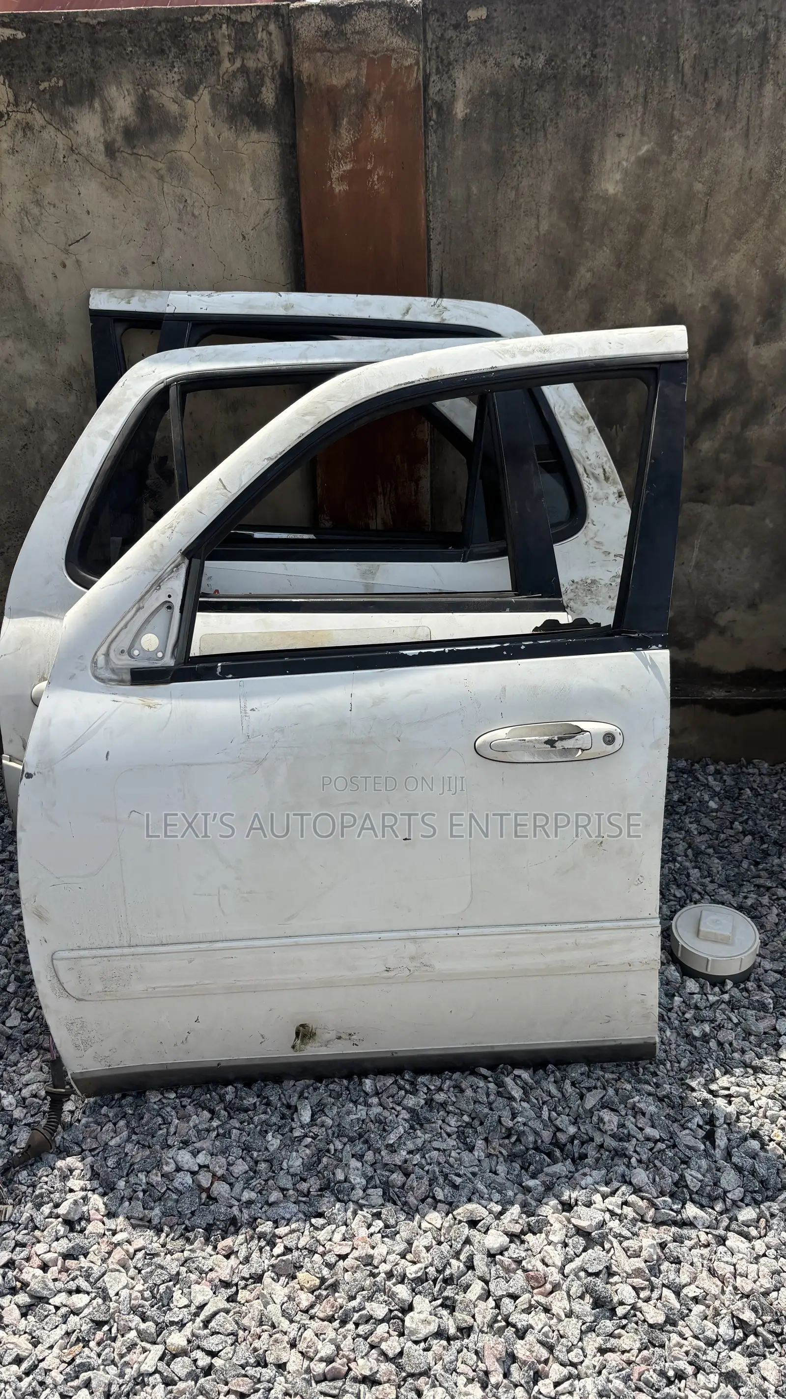 Toyota Sequoia 2002,2003,2004,2006,2007 Doors Set Available