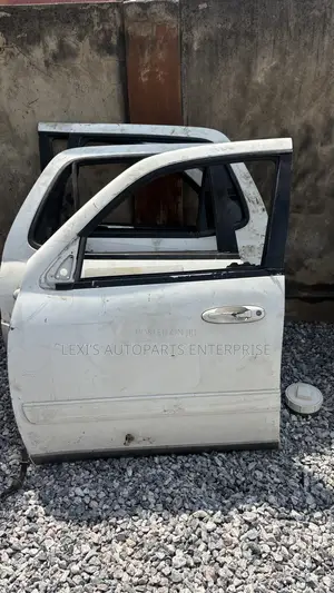 Toyota Sequoia 2002,2003,2004,2006,2007 Doors Set Available