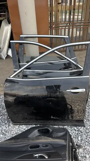 Nissan Rogue 2014-2020 Doors Available