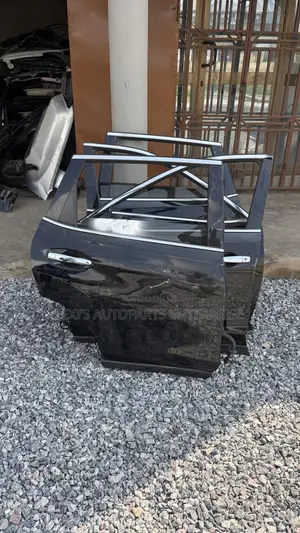 Nissan Rogue 2014-2020 Doors Available