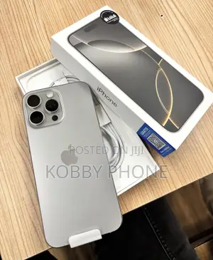 New Apple iPhone 16 Pro Max 256 GB Silver