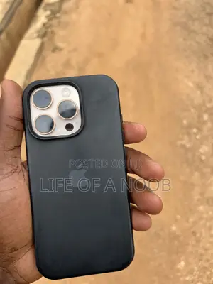 Apple iPhone 16 Pro 128 GB Gold