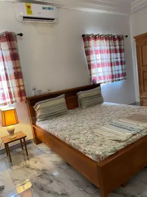 3 Bedrooms Furnished Studio Apartment in Vvilla Properties. Monthly