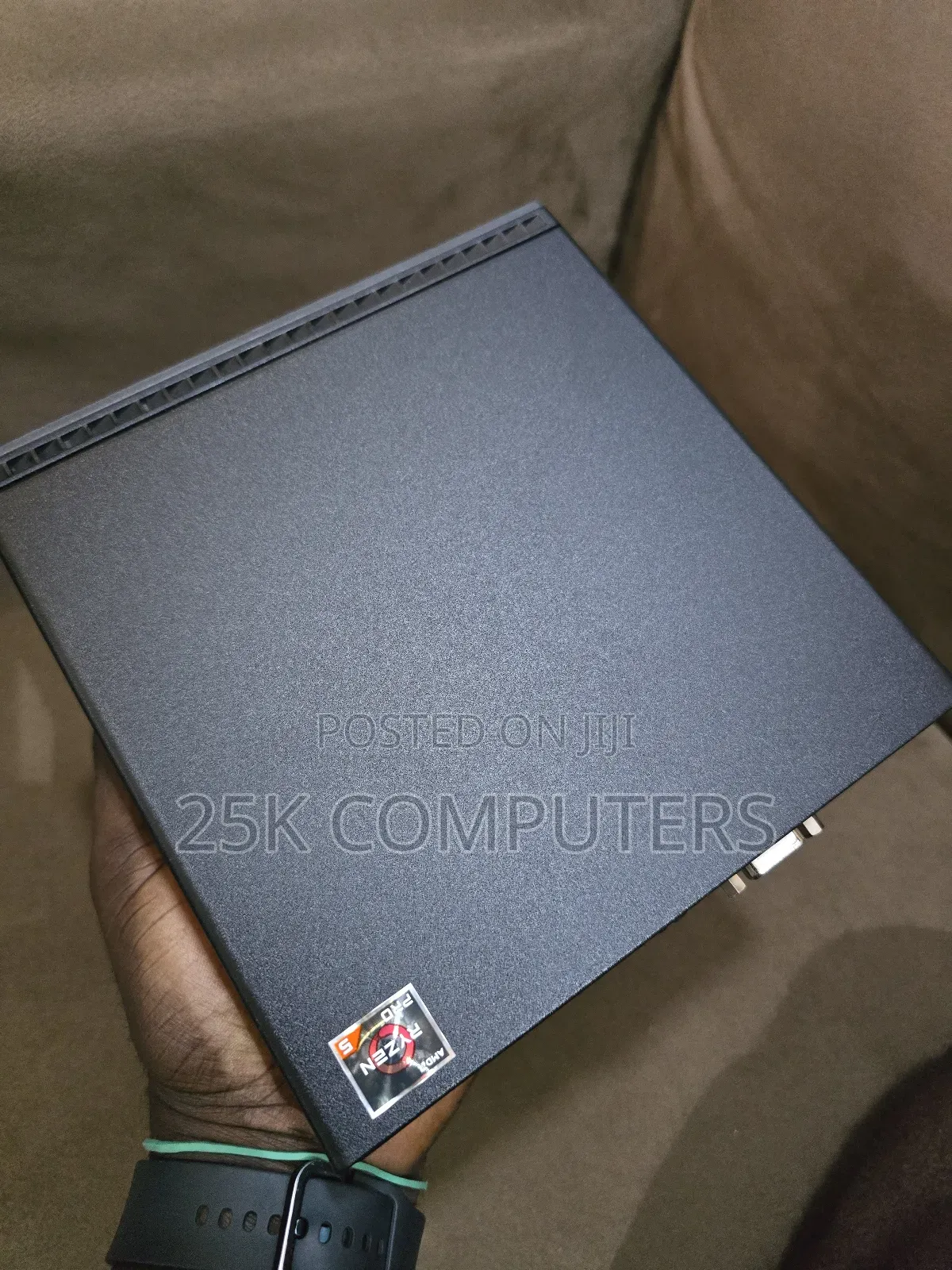 Desktop Computer Lenovo 16GB AMD Ryzen 5 SSD 512GB