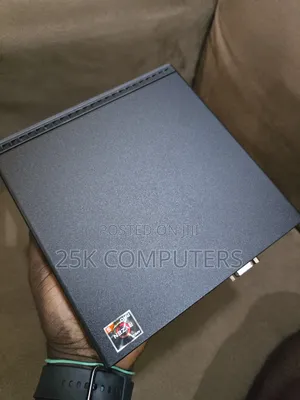 Desktop Computer Lenovo 16GB AMD Ryzen 5 SSD 512GB