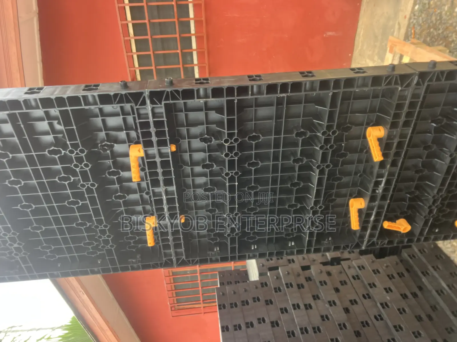Adjustable Squre Pilars