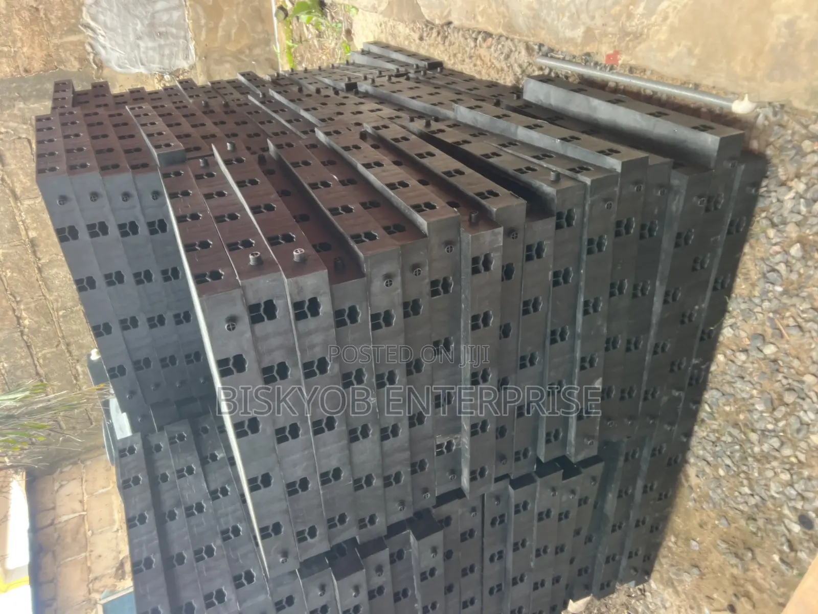 Adjustable Squre Pilars