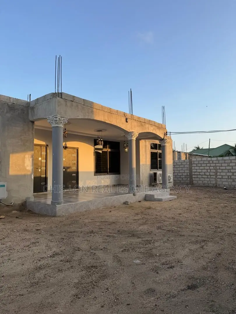 3bdrm House in Kasoa Adade for sale
