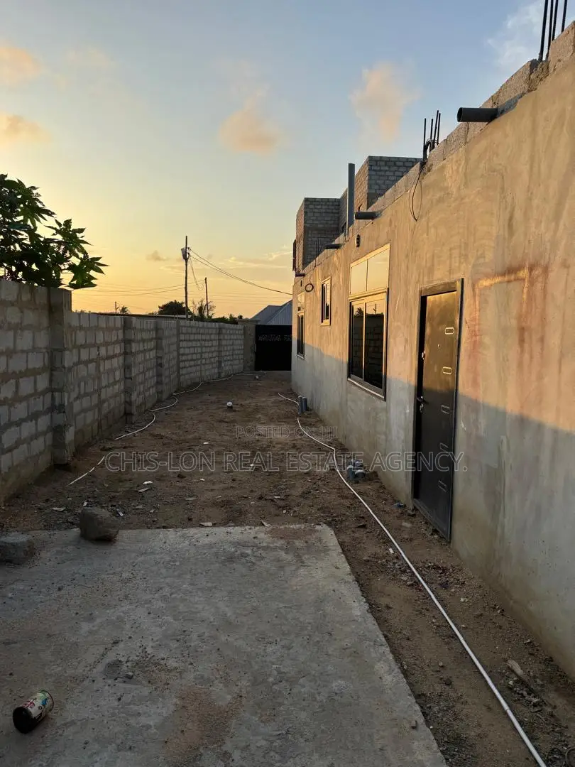 3bdrm House in Kasoa Adade for sale