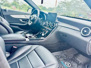 Mercedes-Benz C300 Available for Rentals Book Now!